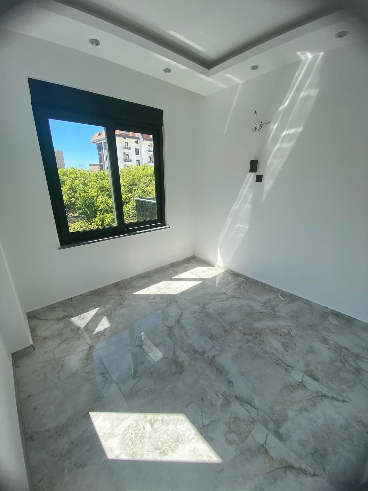 MAY6687 - Photo 9