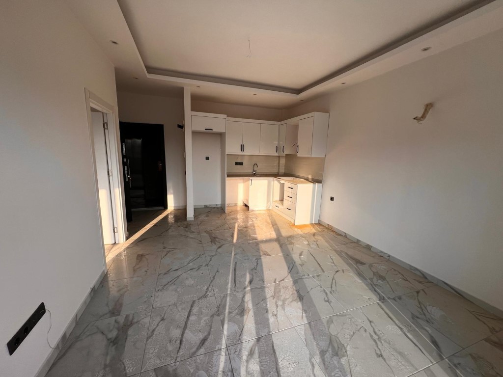 MAY6714 - Photo 5