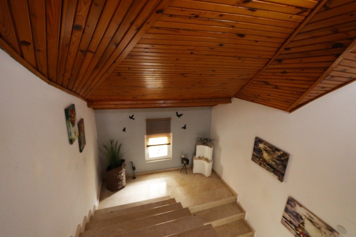 MAY6724 - Photo 17
