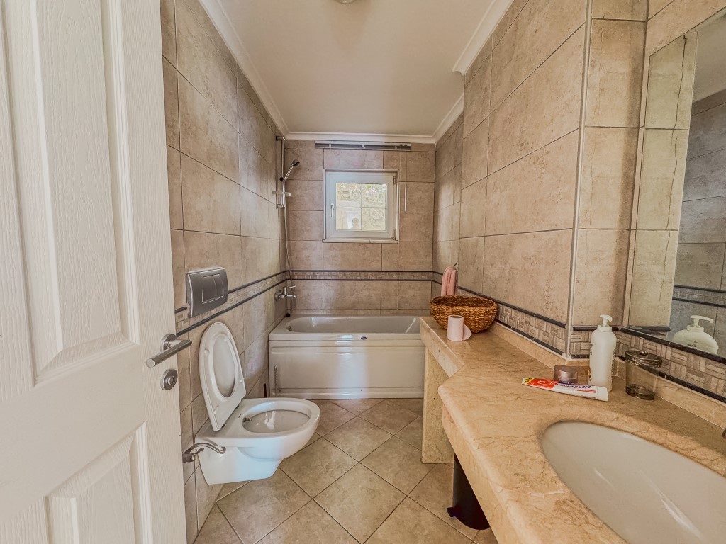 MAY6756 - Photo 26