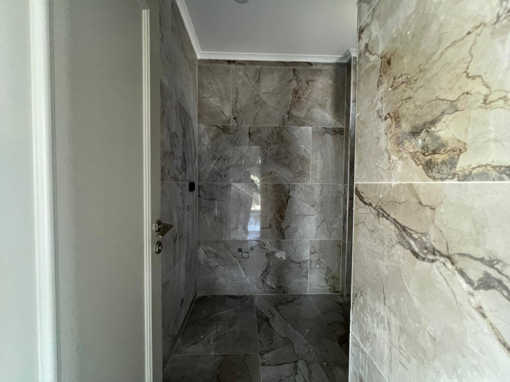 MAY6758 - Photo 33
