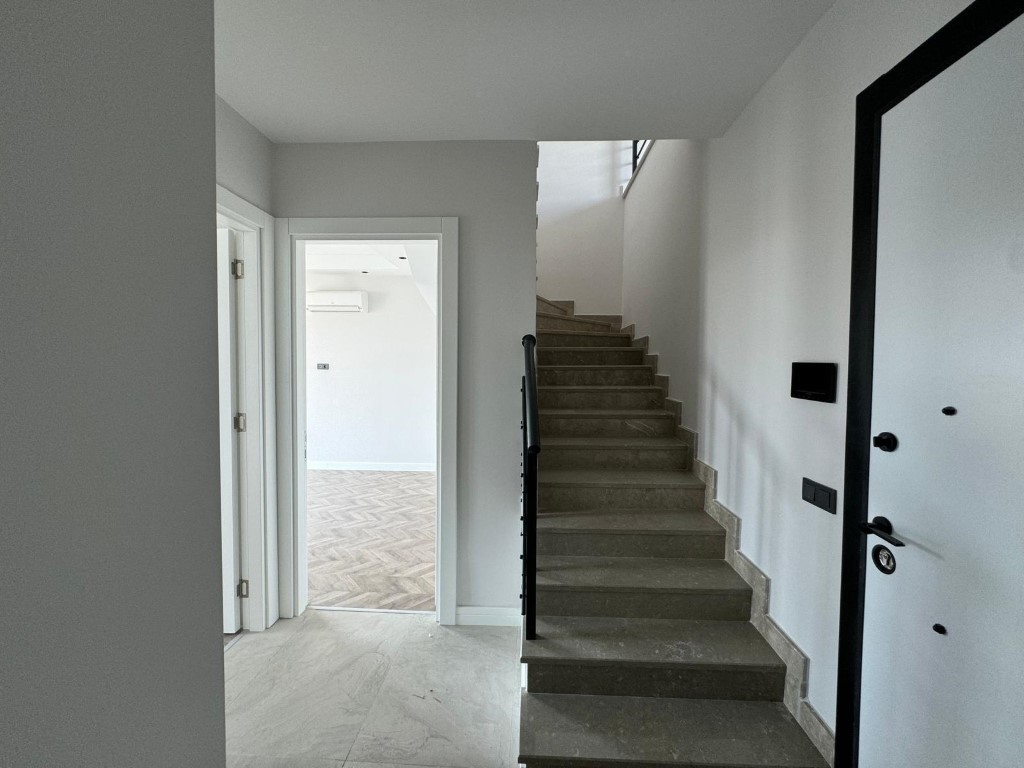 MAY6790 - Photo 23